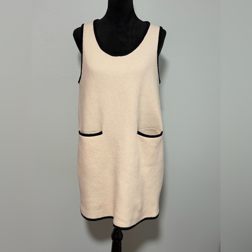 OAK + FORT Contrast Trim Sleeveless Knit Mini Dress - L - Picture 3 of 8